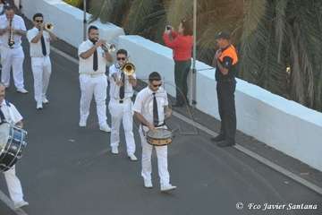 Miles de personas celebran el día de Santa Lucía en Las Tirajanas (Foto Francisco Javier Santana)